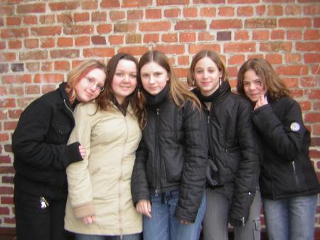 Elodie, AngeliK, Marine, Mathilde & Laura